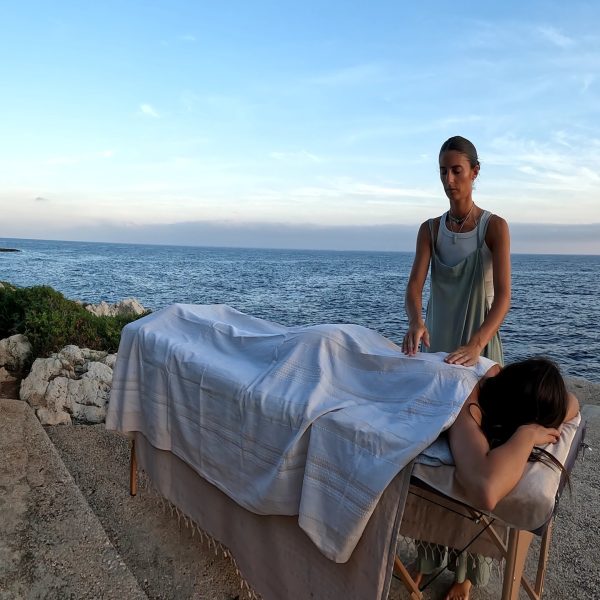 mélanie massage intuitif massage intuitif extérieur Menton bord de mer