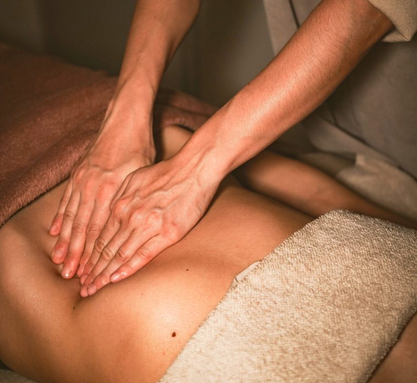 mélanie massage intuitif massage ventre digestif chi nei tsang